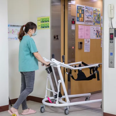 safety and Durable patient lift